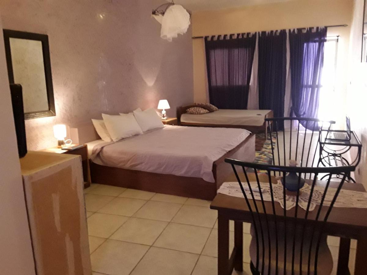 Hotel Grazia Maria Мбур Екстериор снимка