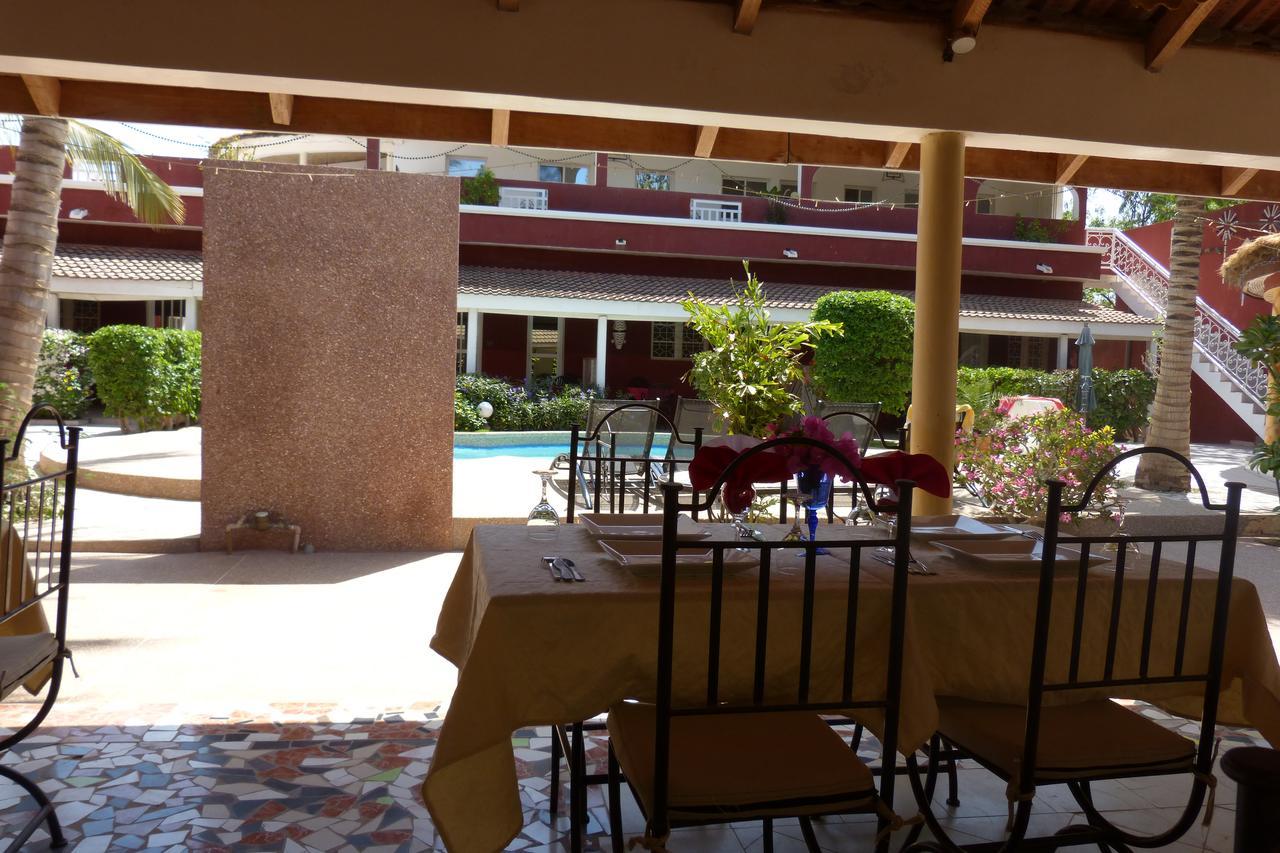 Hotel Grazia Maria Мбур Екстериор снимка