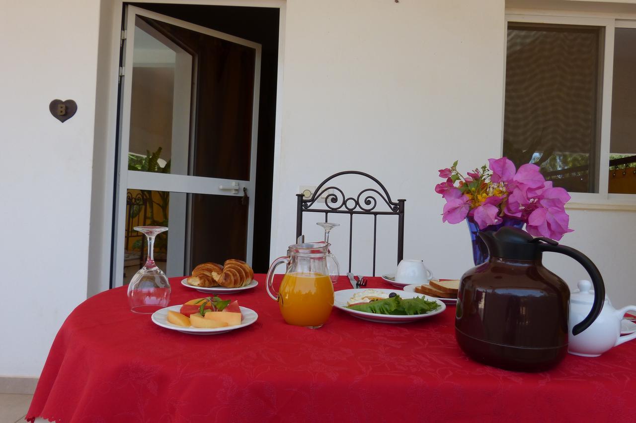 Hotel Grazia Maria Мбур Екстериор снимка